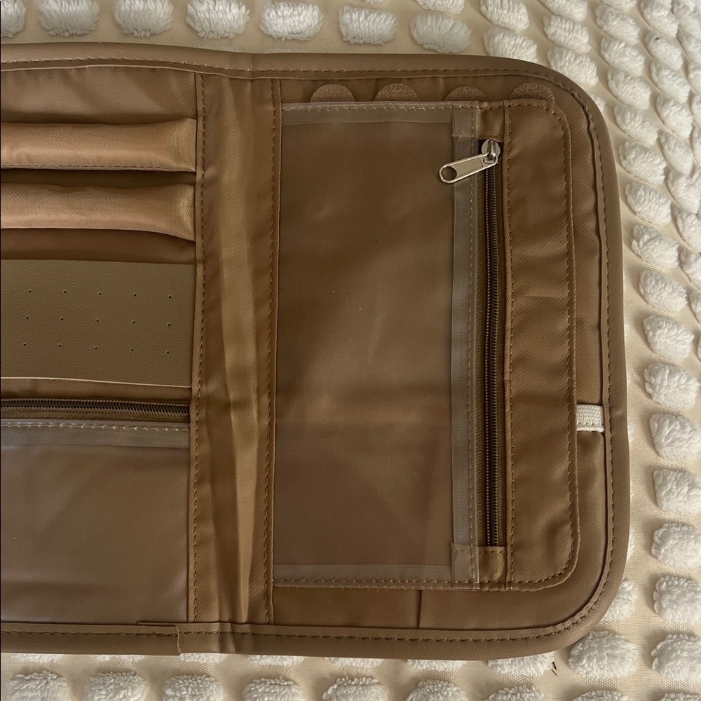 8 Other Reasons Tan Travel Bag - Picture 4 of 8